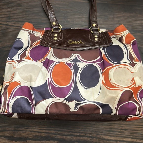 Coach signature shoulder bag - Picture 13 of 15